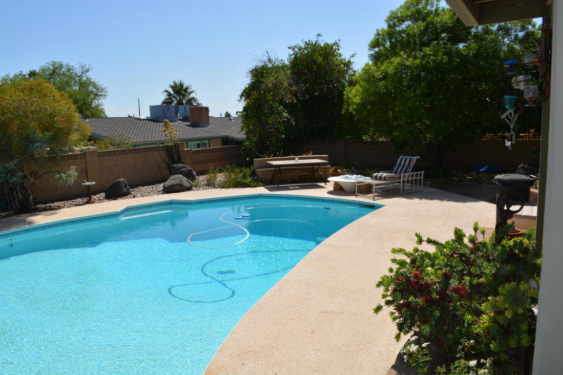 2219 E PALMAIRE Avenue, Phoenix, AZ 85020