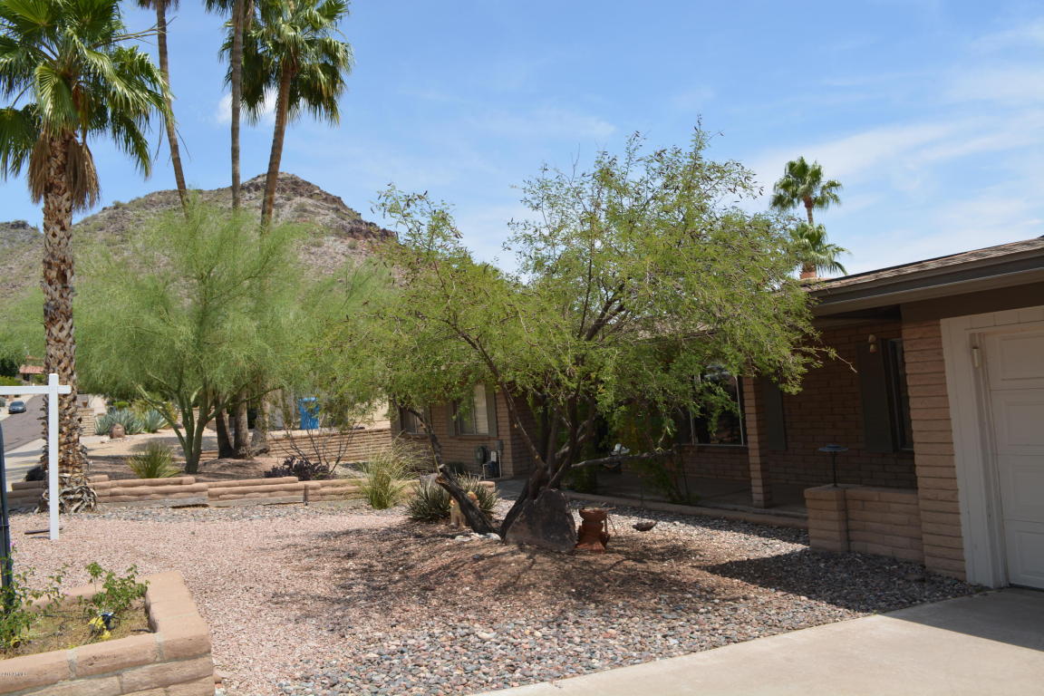 2219 E PALMAIRE Avenue, Phoenix, AZ 85020