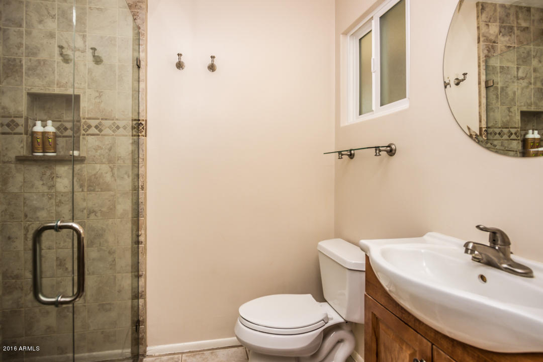 7034 N 13TH Street, Phoenix, AZ 85020