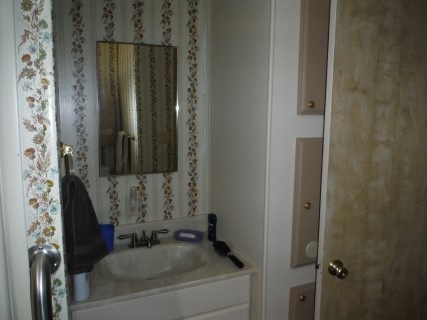 Holiday Spa10401 N. Cave Creek Rd., #256Phoenix, AZ 85020