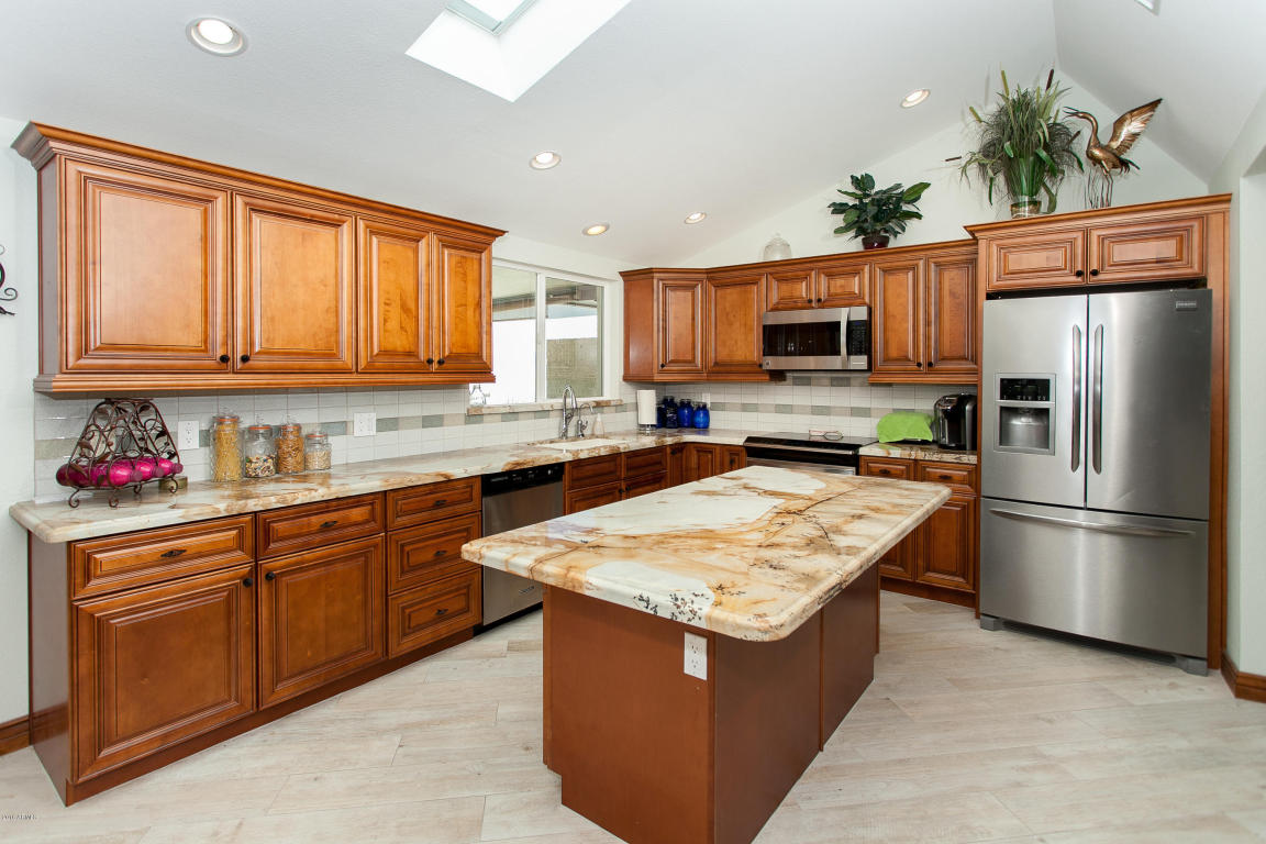1579 W LAWRENCE Lane, Phoenix, AZ 85021