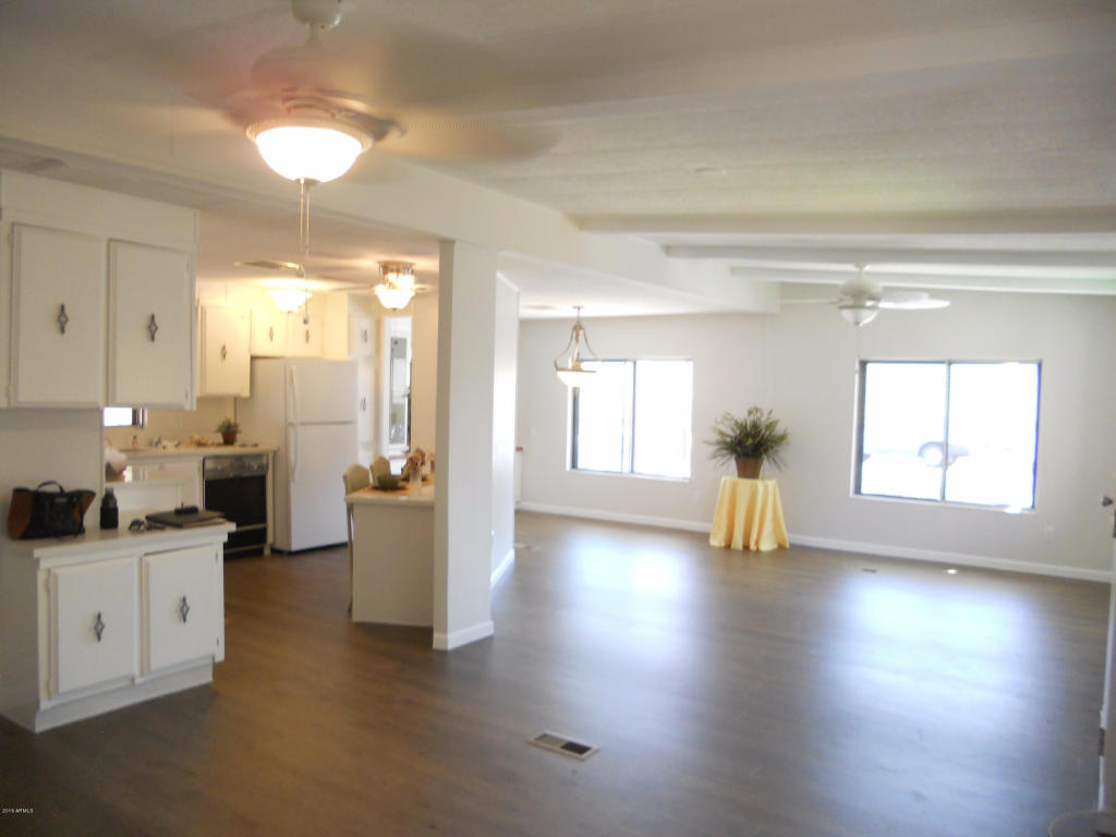 1530 E ANDERSON Drive, Phoenix, AZ 85022