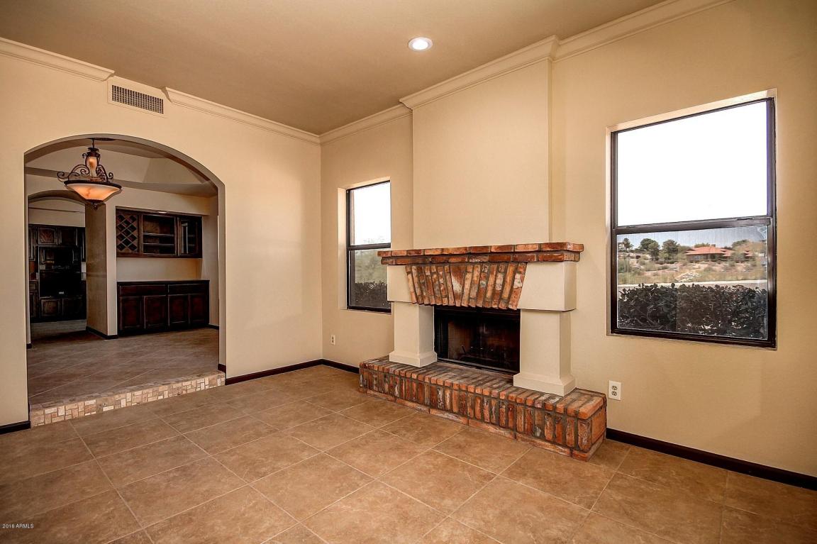 15250 N 10TH Street, Phoenix, AZ 85022