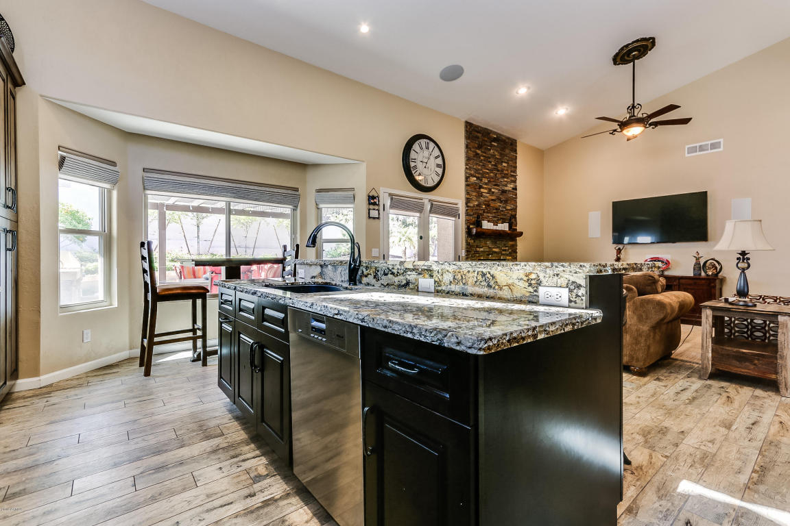 1331 E LUDLOW Drive, Phoenix, AZ 85022
