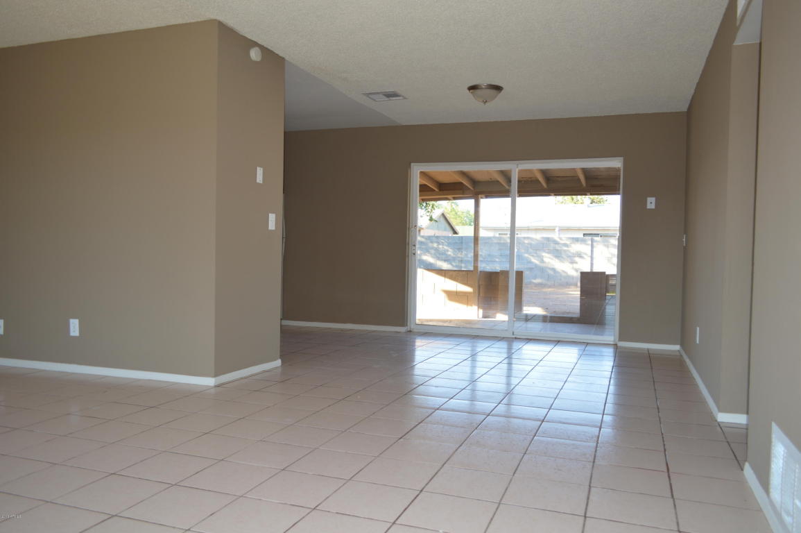 2322 W Danbury Road, Phoenix, AZ 85023