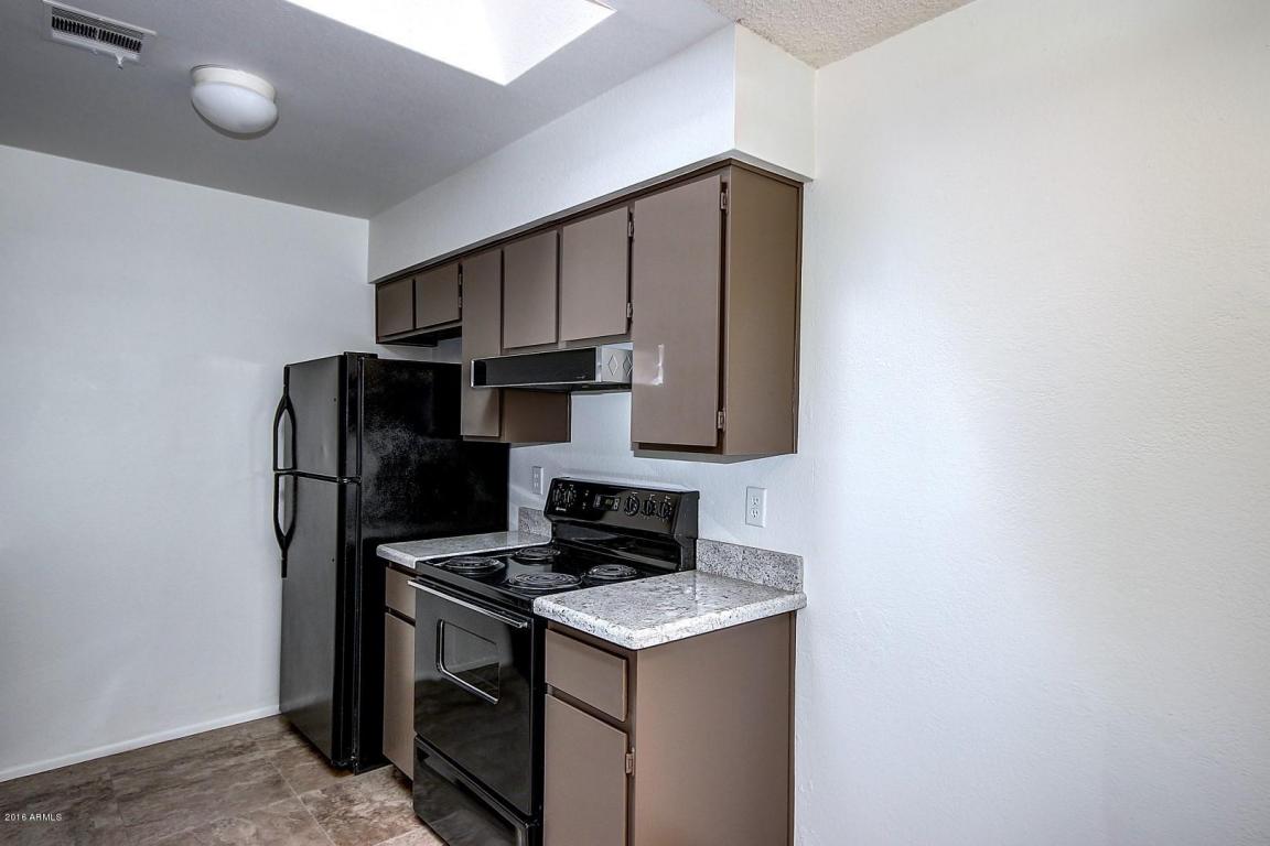 20250 N 6TH Drive, Phoenix, AZ 85027