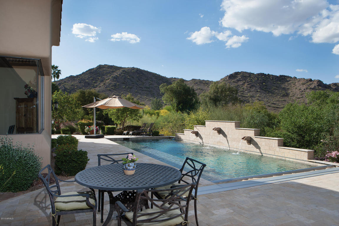 8609 N WREN Circle, Phoenix, AZ 85028