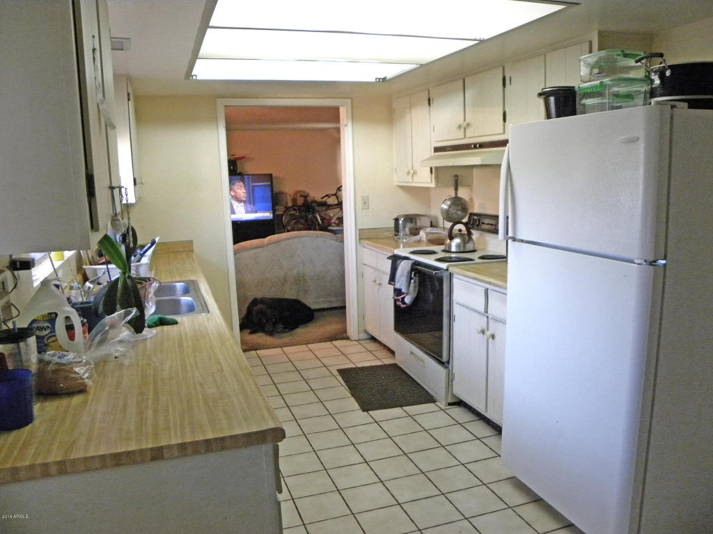 2427 W Joan De Arc Avenue, Phoenix, AZ 85029