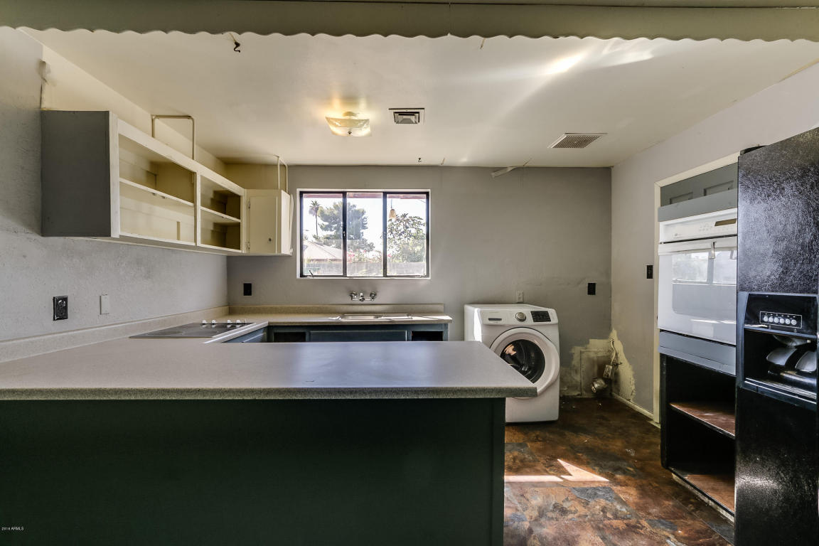 4609 W EARLL Drive, Phoenix, AZ 85031