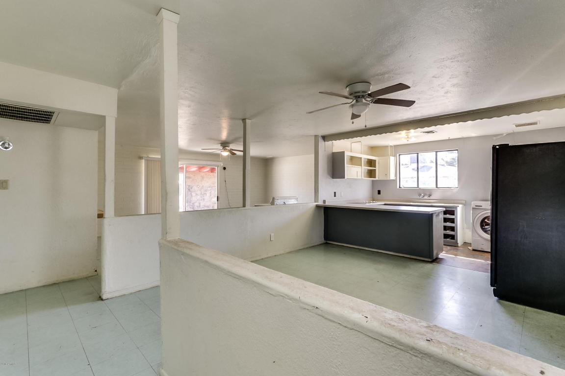 4609 W EARLL Drive, Phoenix, AZ 85031