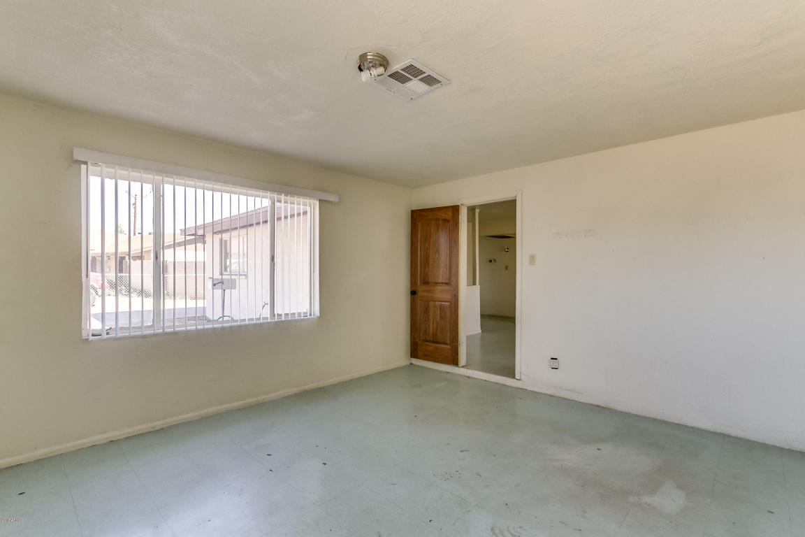 4609 W EARLL Drive, Phoenix, AZ 85031