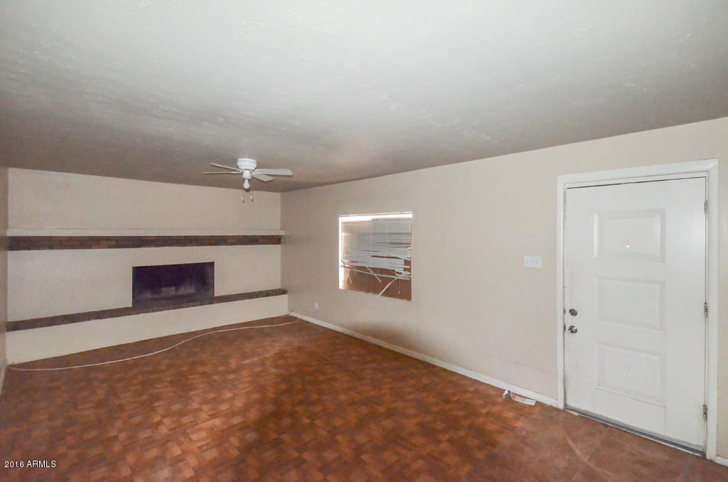 5820 W ROMA Avenue, Phoenix, AZ 85031