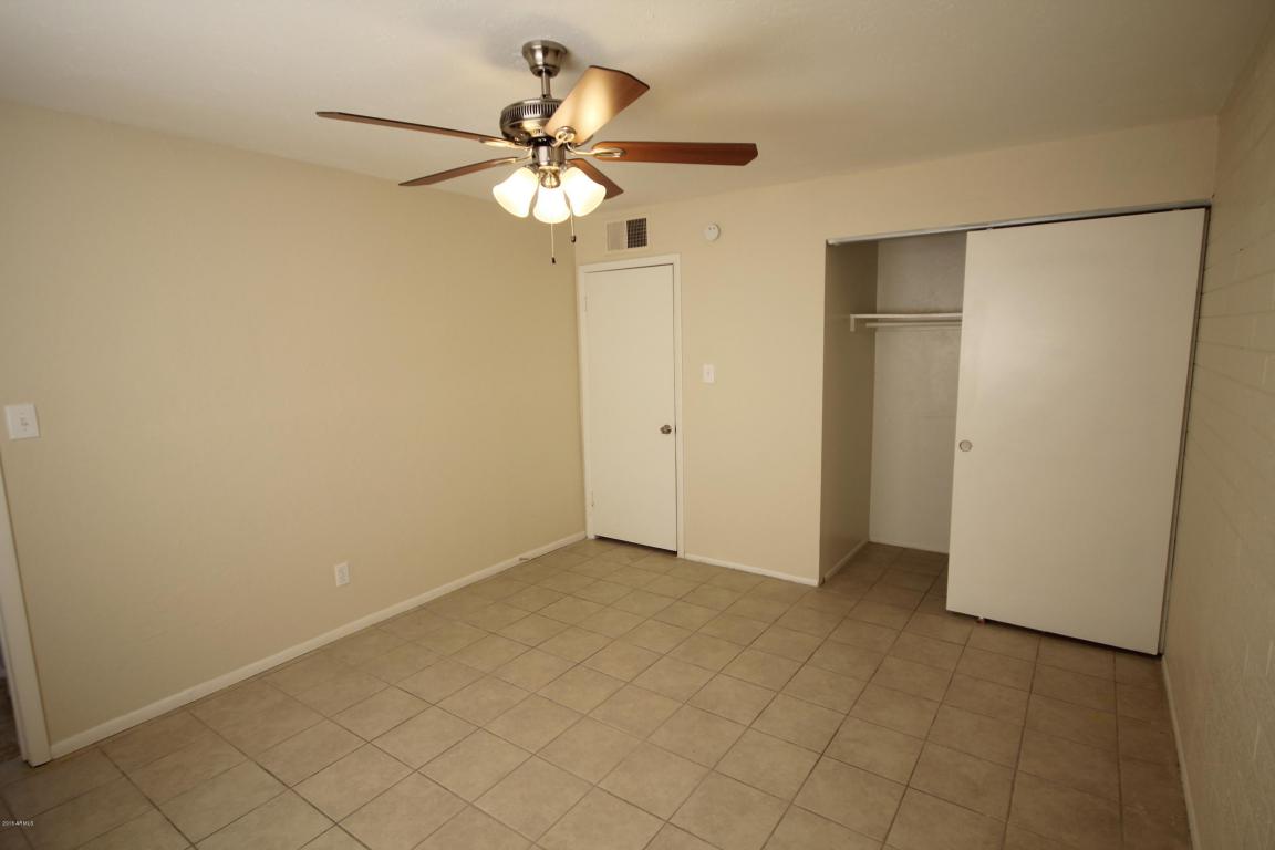 5015 W Crittenden Lane, Phoenix, AZ 85031