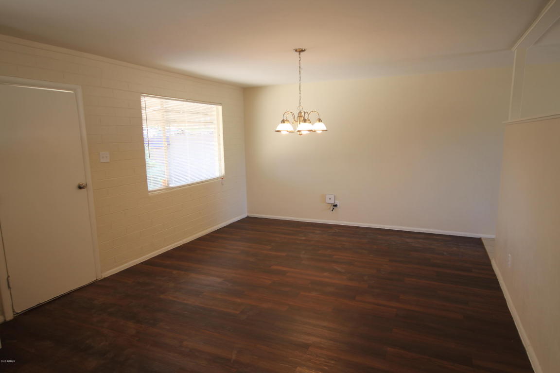 5015 W Crittenden Lane, Phoenix, AZ 85031