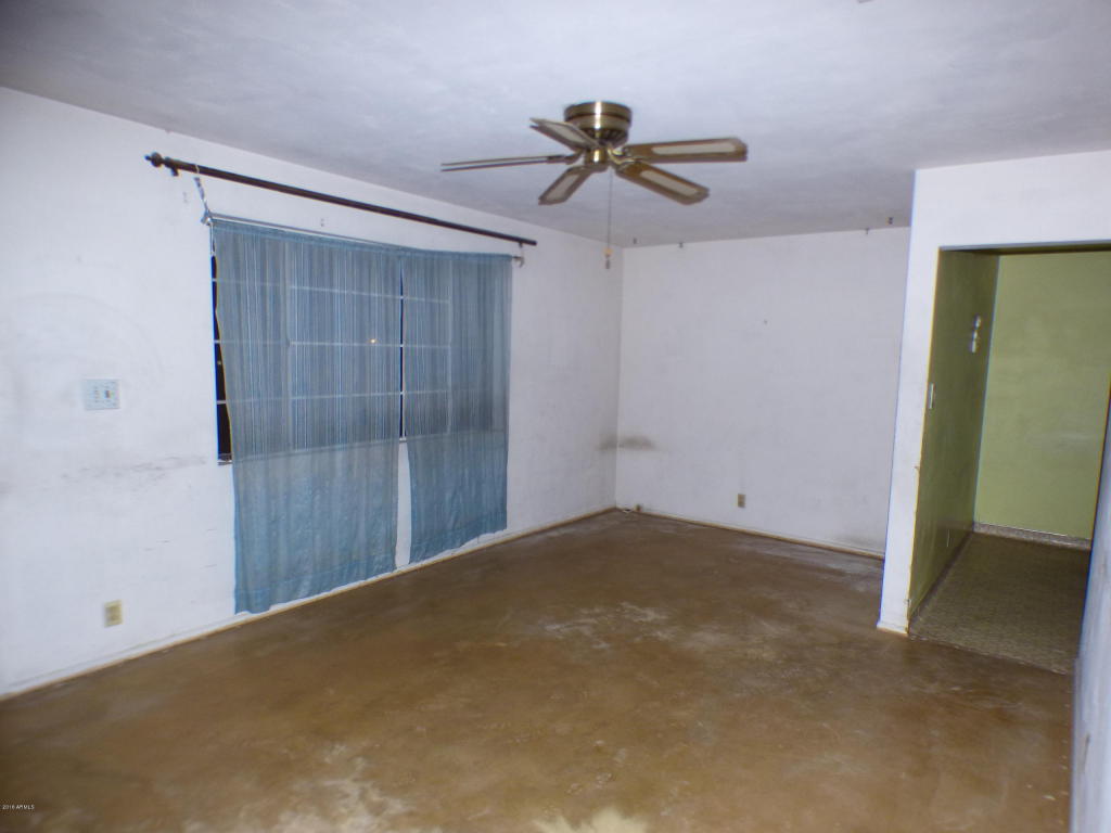 4541 W INDIANOLA Avenue, Phoenix, AZ 85031