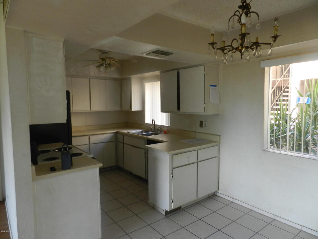4554 E PARADISE VILLAGE Parkway N, Phoenix, AZ 85032