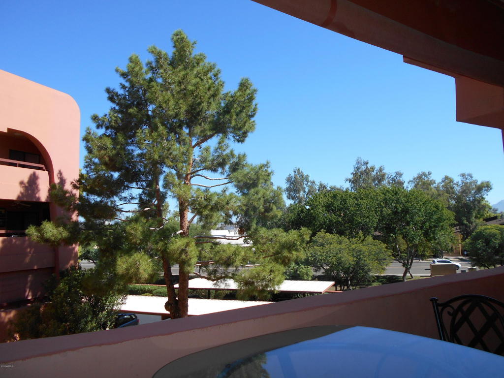 12212 N PARADISE VILLAGE Parkway S, Phoenix, AZ 85032