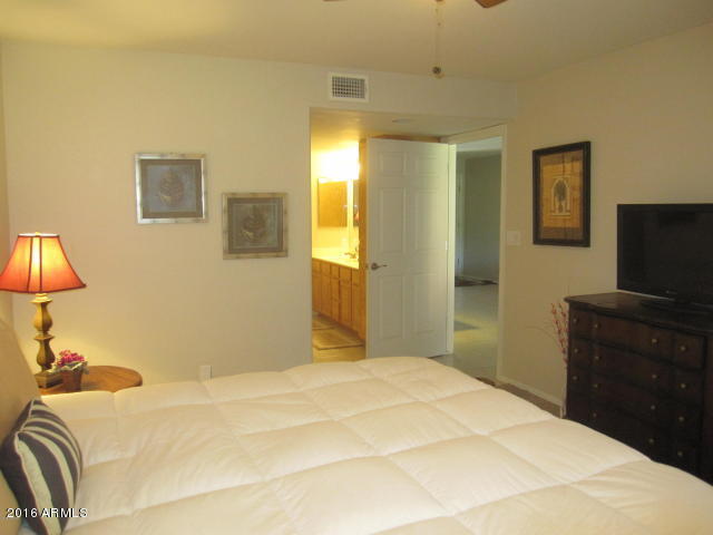 12212 N Paradise Village Parkway, Phoenix, AZ 85032