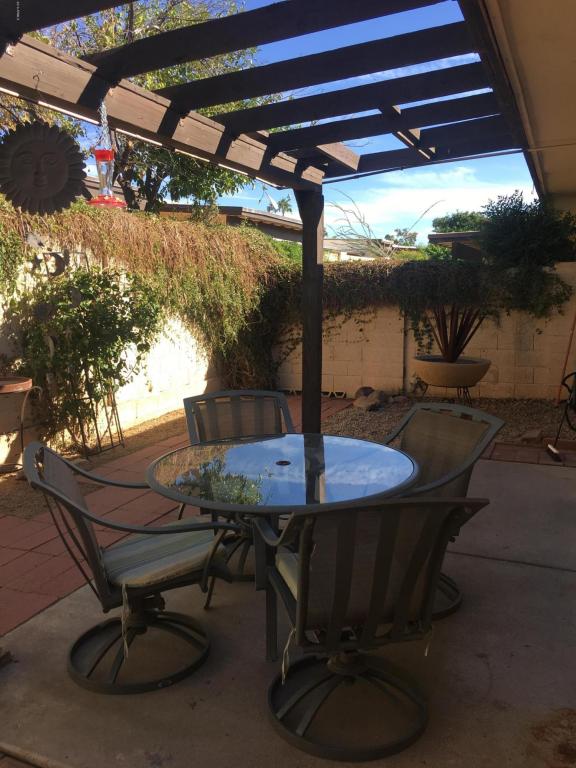 2426 E Robert E Lee Street, Phoenix, AZ 85032