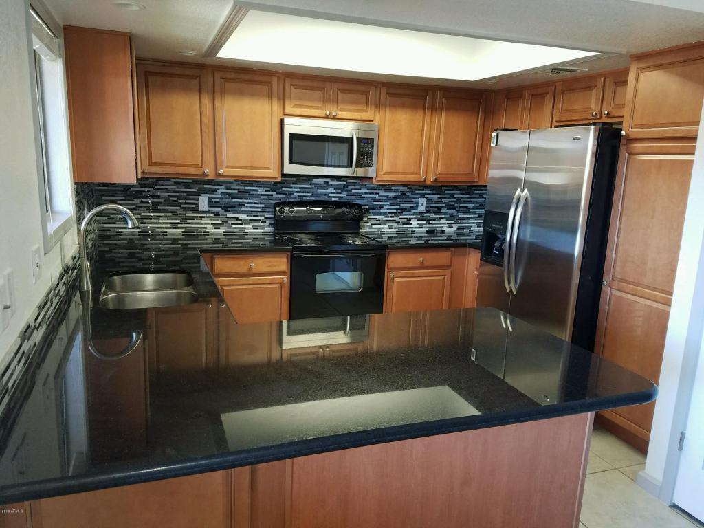 12212 N PARADISE VILLAGE Parkway S, Phoenix, AZ 85032
