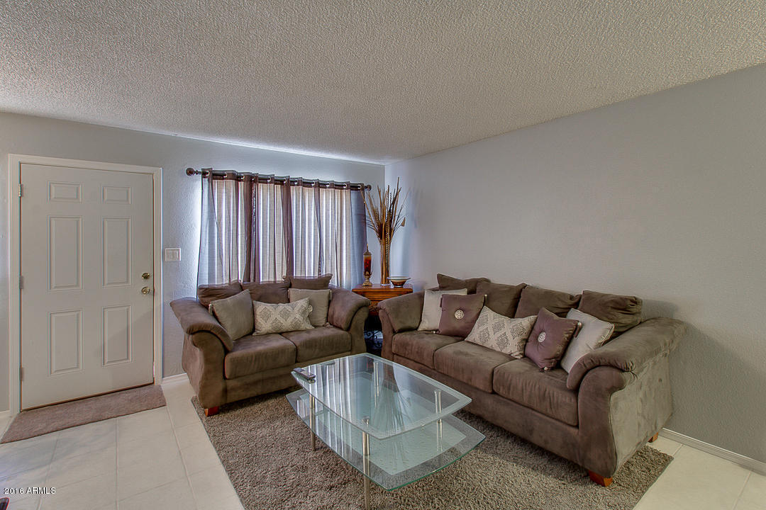 6739 W DEVONSHIRE Avenue, Phoenix, AZ 85033