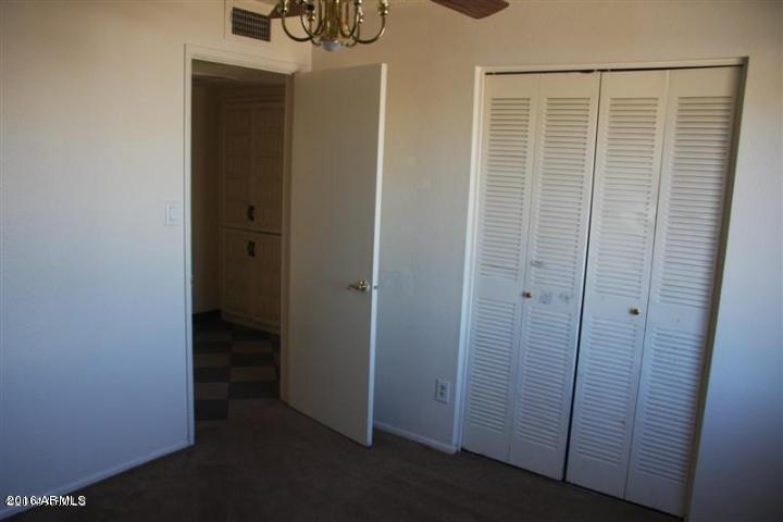 8013 W MINNEZONA Avenue, Phoenix, AZ 85033