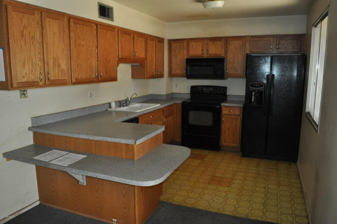 6343 W AVALON Drive, Phoenix, AZ 85033