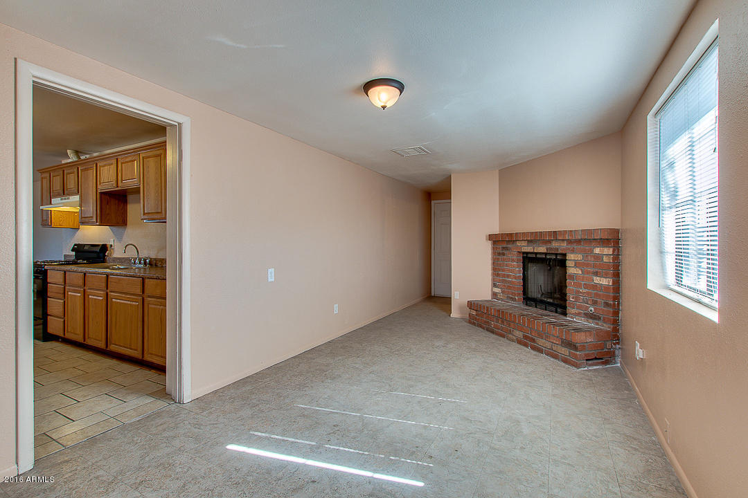 6425 W Mitchell Drive, Phoenix, AZ 85033
