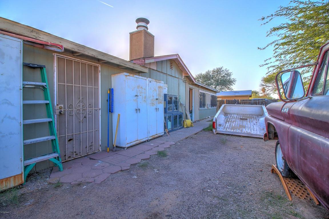 6826 W Verde Lane, Phoenix, AZ 85033