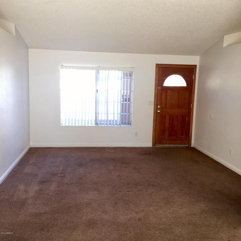 6913 W CORA Lane, Phoenix, AZ 85033