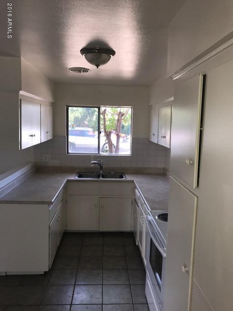 6213 W EARLL Drive, Phoenix, AZ 85033