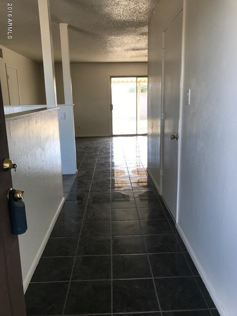 6213 W EARLL Drive, Phoenix, AZ 85033