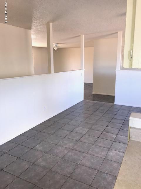6213 W EARLL Drive, Phoenix, AZ 85033
