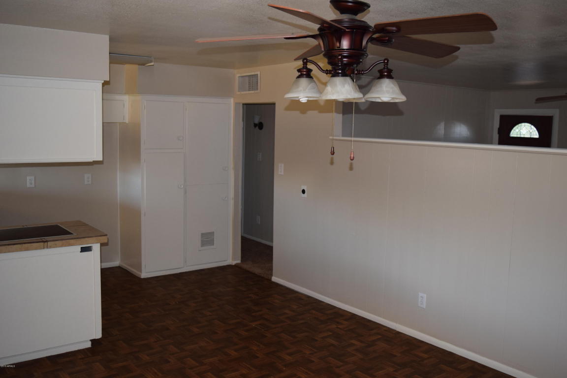 6002 W EARLL Drive, Phoenix, AZ 85033