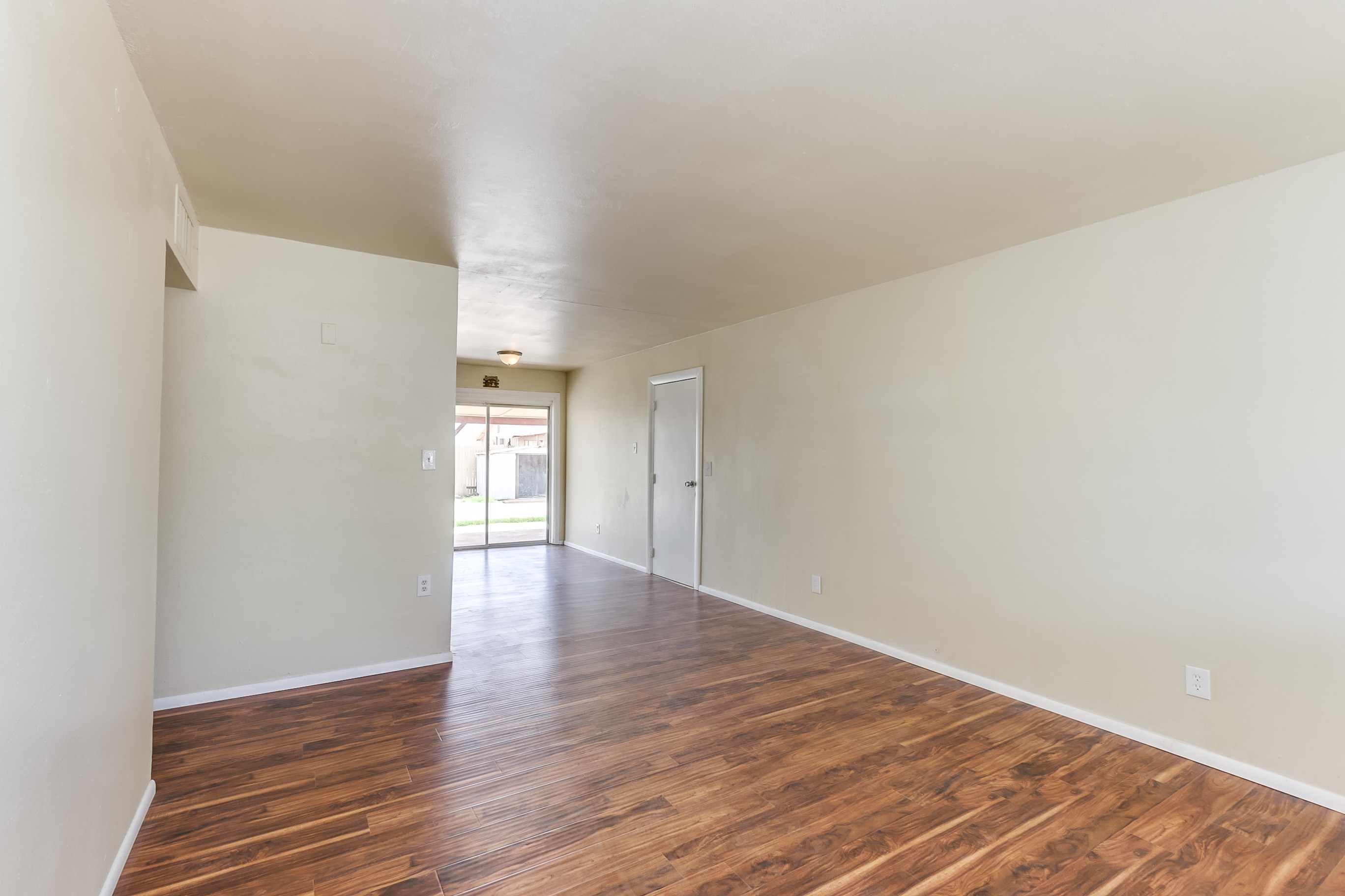 6141 W Rose Circle, Phoenix, AZ 85033