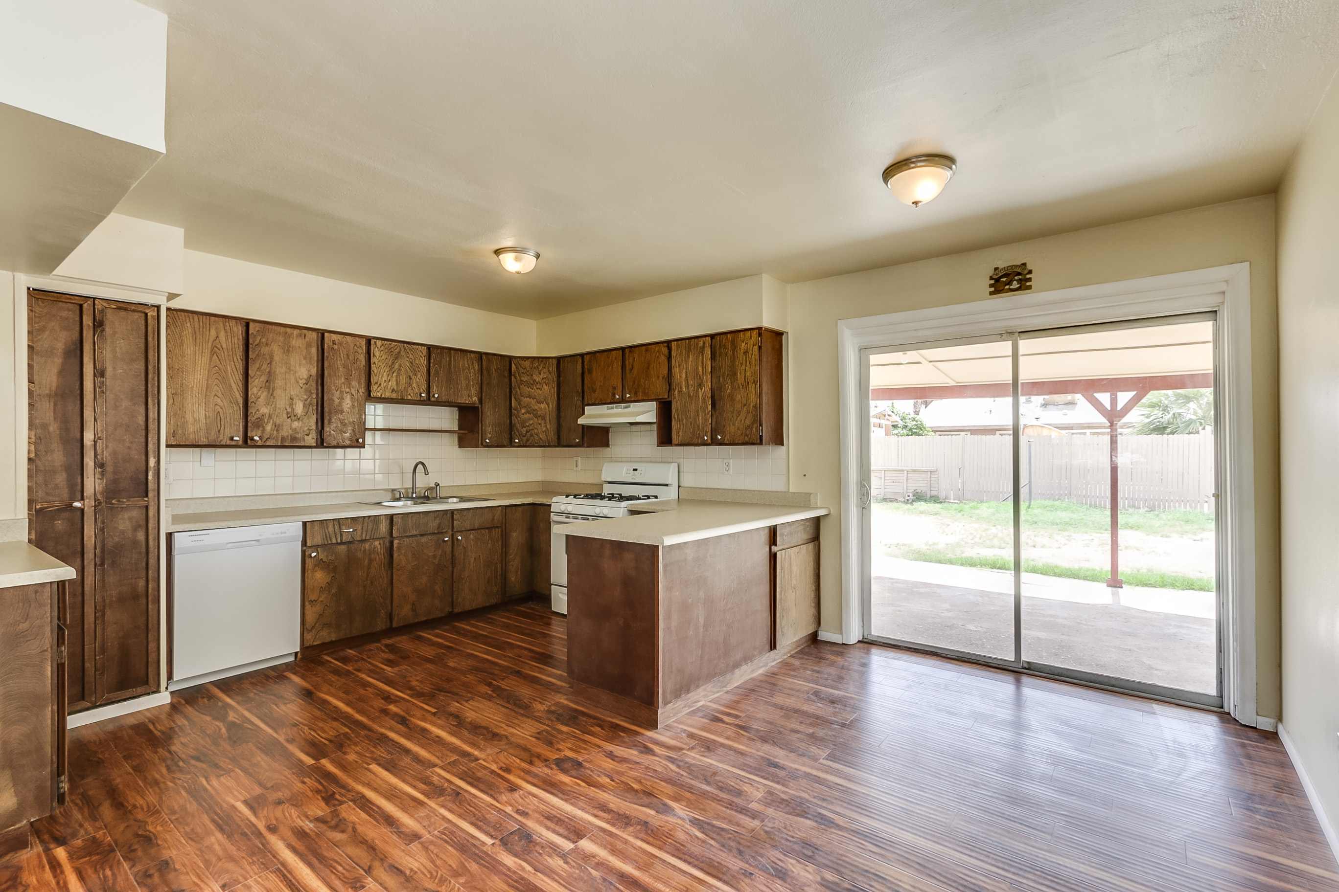 6141 W Rose Circle, Phoenix, AZ 85033