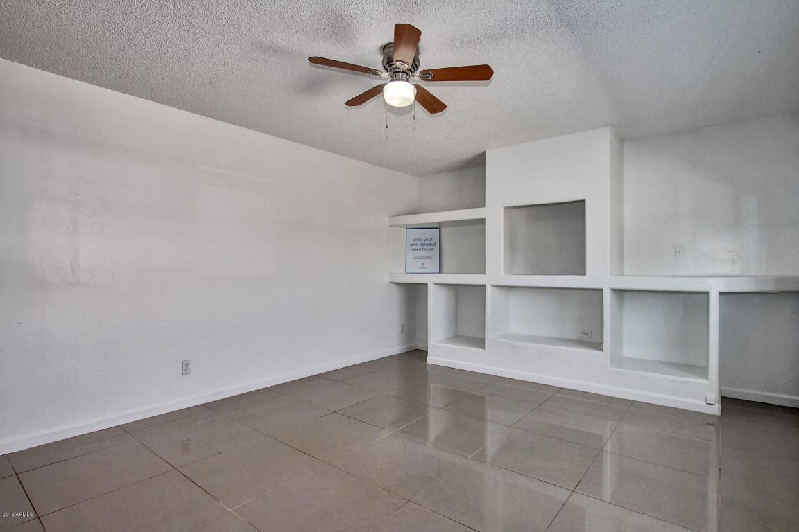 6733 W WOLF Street, Phoenix, AZ 85033