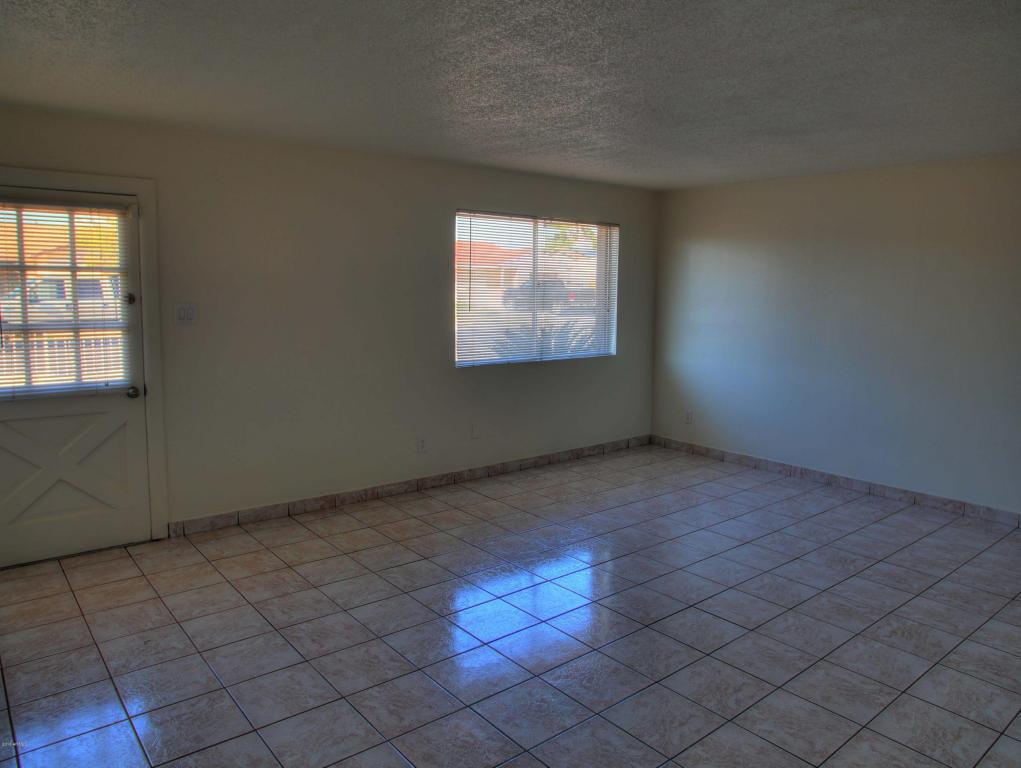 6131 W AVALON Drive, Phoenix, AZ 85033