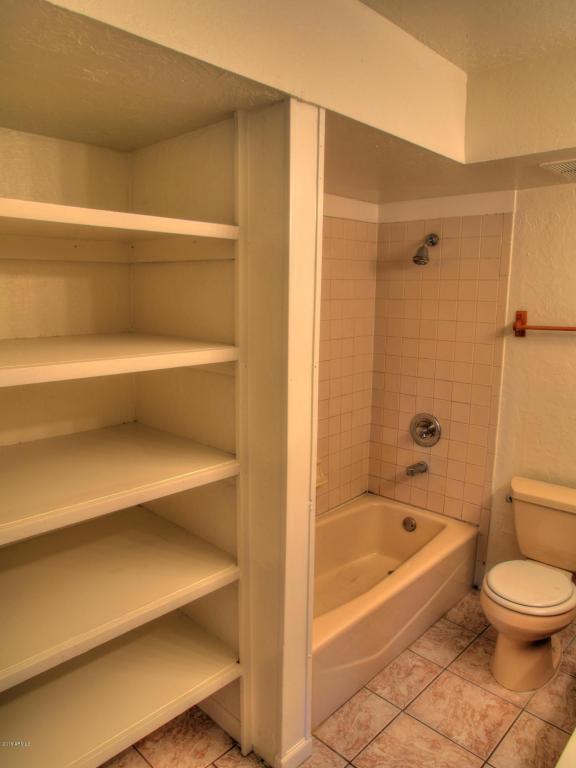 6131 W AVALON Drive, Phoenix, AZ 85033