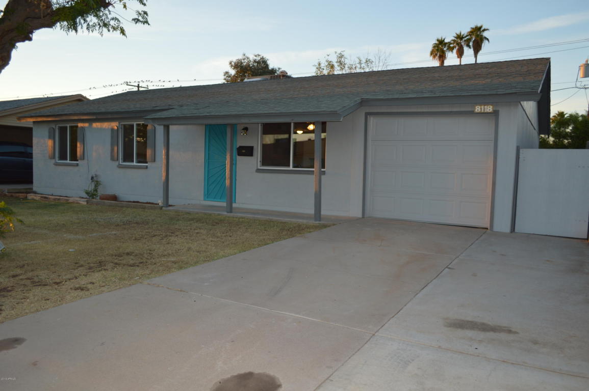8118 W Earll Drive, Phoenix, AZ 85033