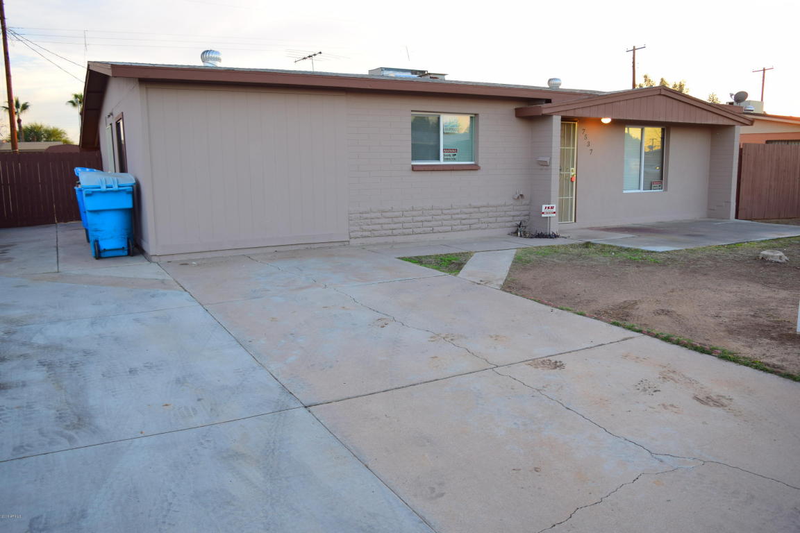 7537 W MITCHELL Drive, Phoenix, AZ 85033
