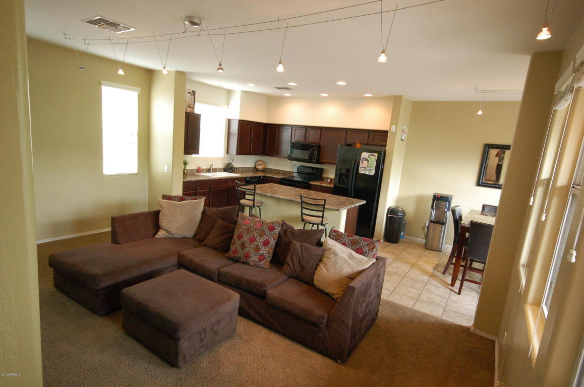 2012 N 78TH Glen, Phoenix, AZ 85035