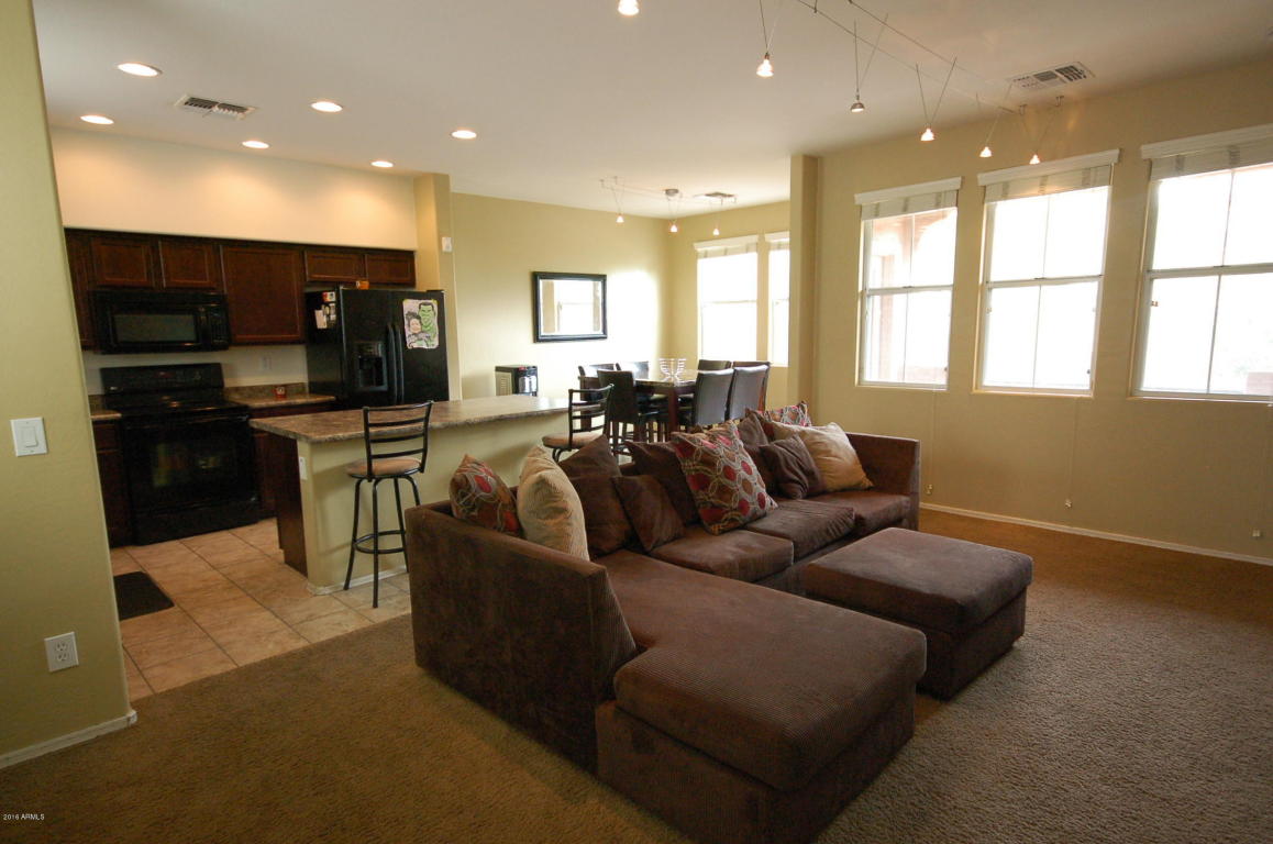 2012 N 78TH Glen, Phoenix, AZ 85035