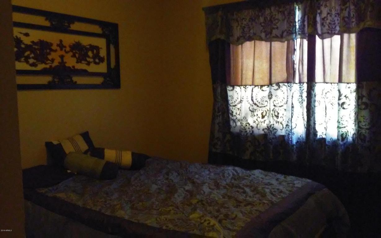 5606 W ROANOKE Avenue, Phoenix, AZ 85035