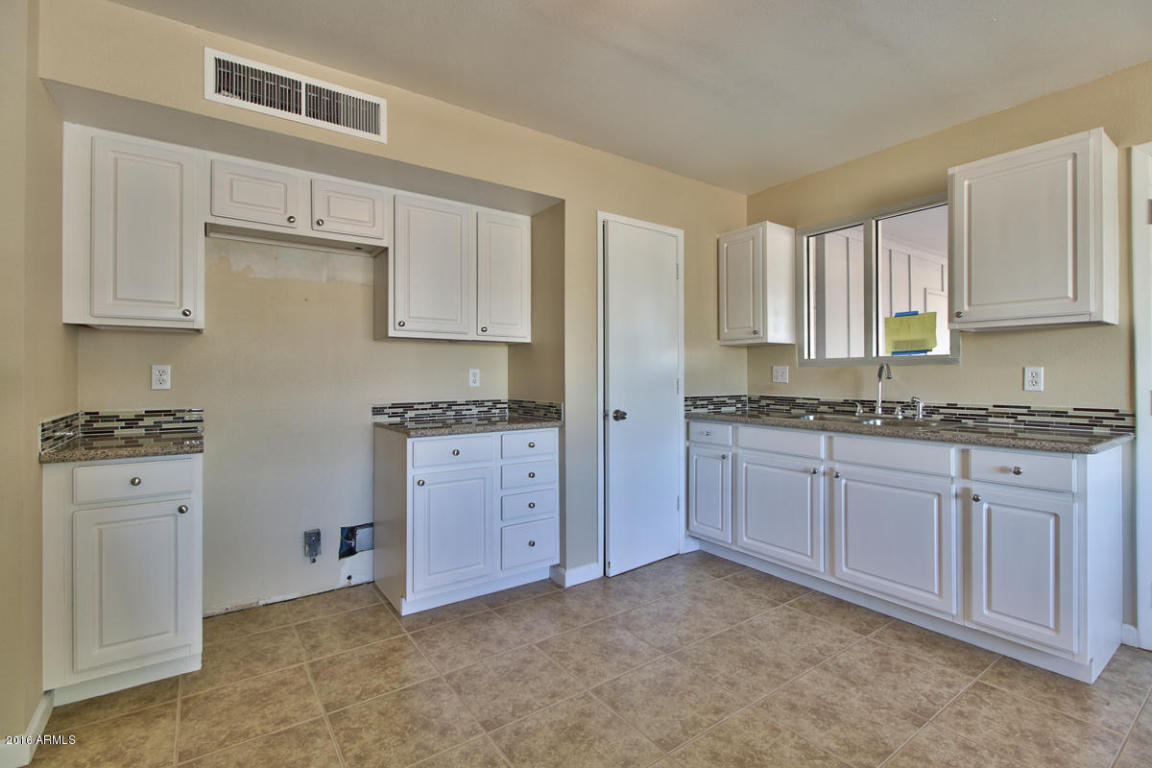 5235 W CAMBRIDGE Avenue, Phoenix, AZ 85035