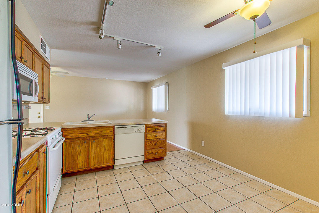2233 N 48TH Lane, Phoenix, AZ 85035