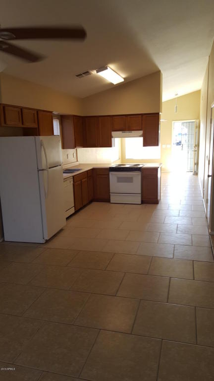 8928 W VALE Drive, Phoenix, AZ 85037