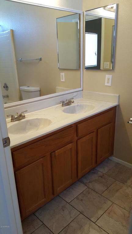 8928 W VALE Drive, Phoenix, AZ 85037