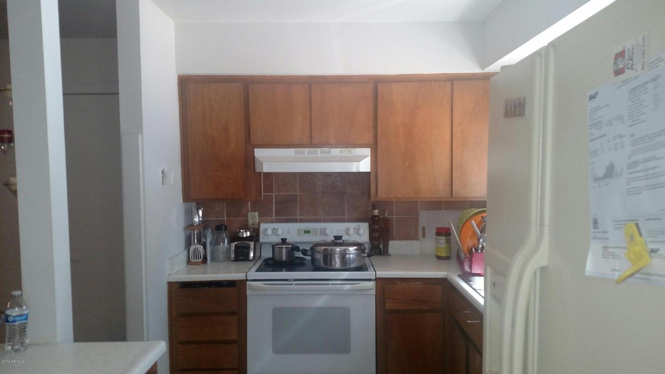 8432 W CLARENDON Avenue, Phoenix, AZ 85037