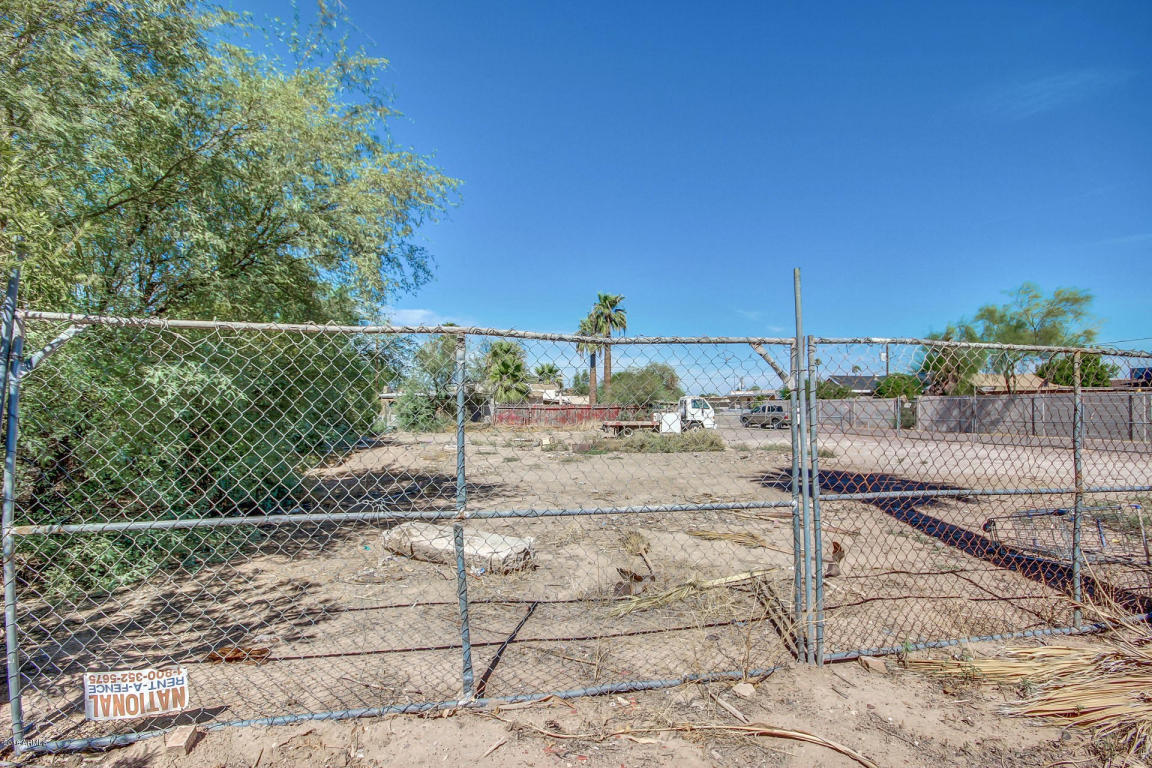 413 E SOUTHERN Avenue, Phoenix, AZ 85040